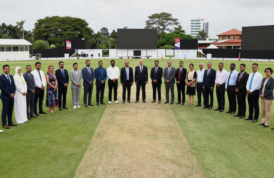 স্পিনের ফাঁদ: এশিয়ার ওয়ানডে ক্রিকেট নিজের ব্যাটিংকেই কোথায় হারাচ্ছে