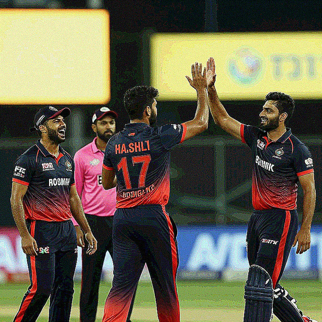"বসে থাকলেই হবে না": মুকেশ কুমারের ছন্দ-অন্বেষা ও ভারতীয় পেস পাইপলাইনের অদৃশ্য দরজা